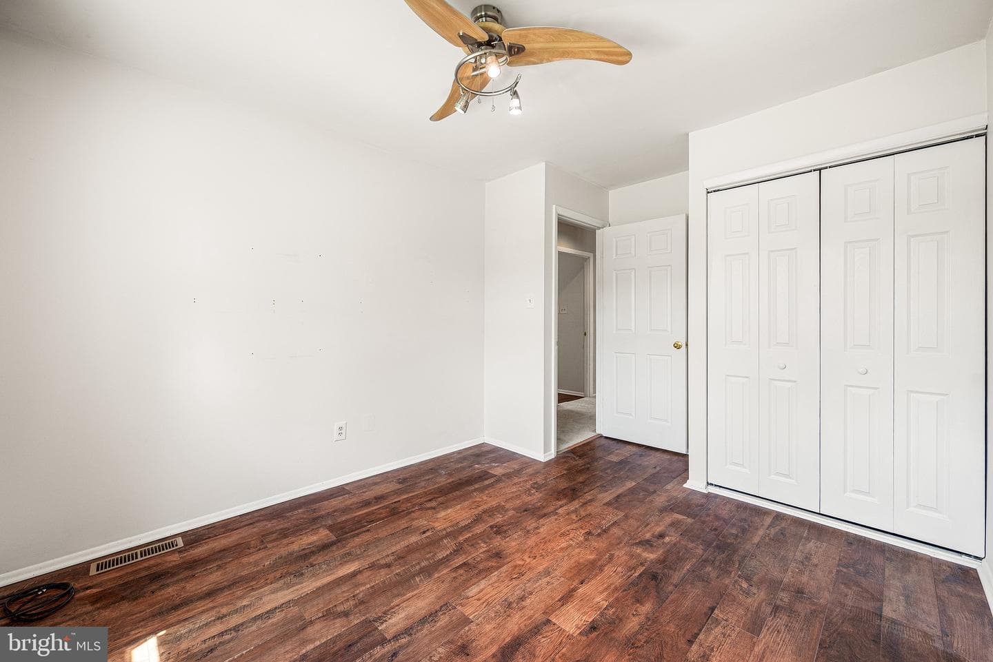 100 Argyll Ct photo 22