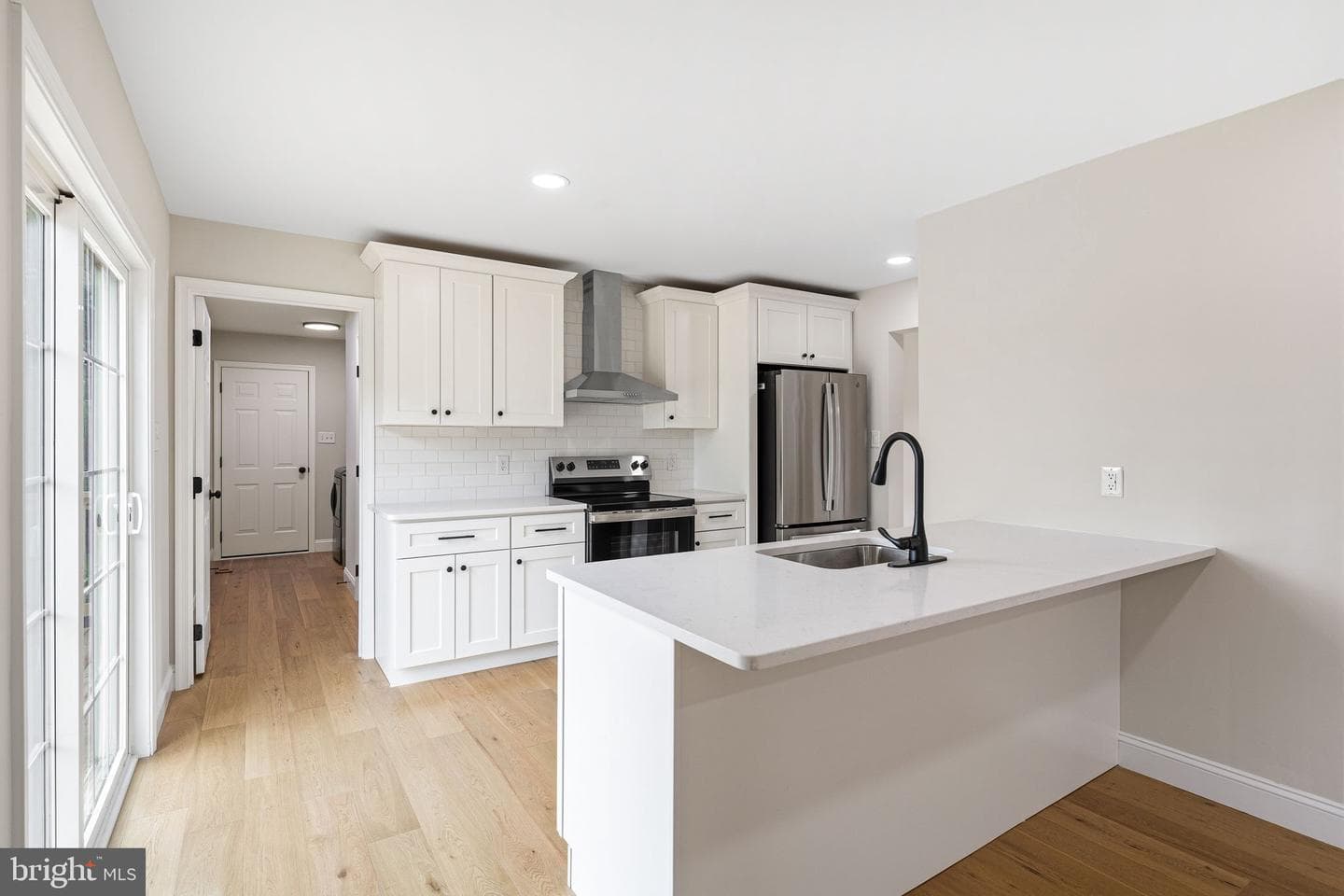 121 Cooper Lane photo 9