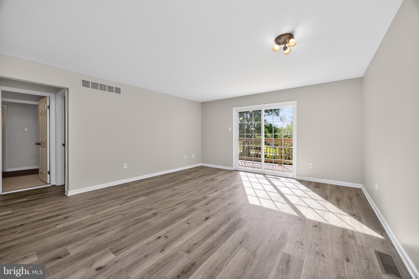 103 Fairfield Court photo 8