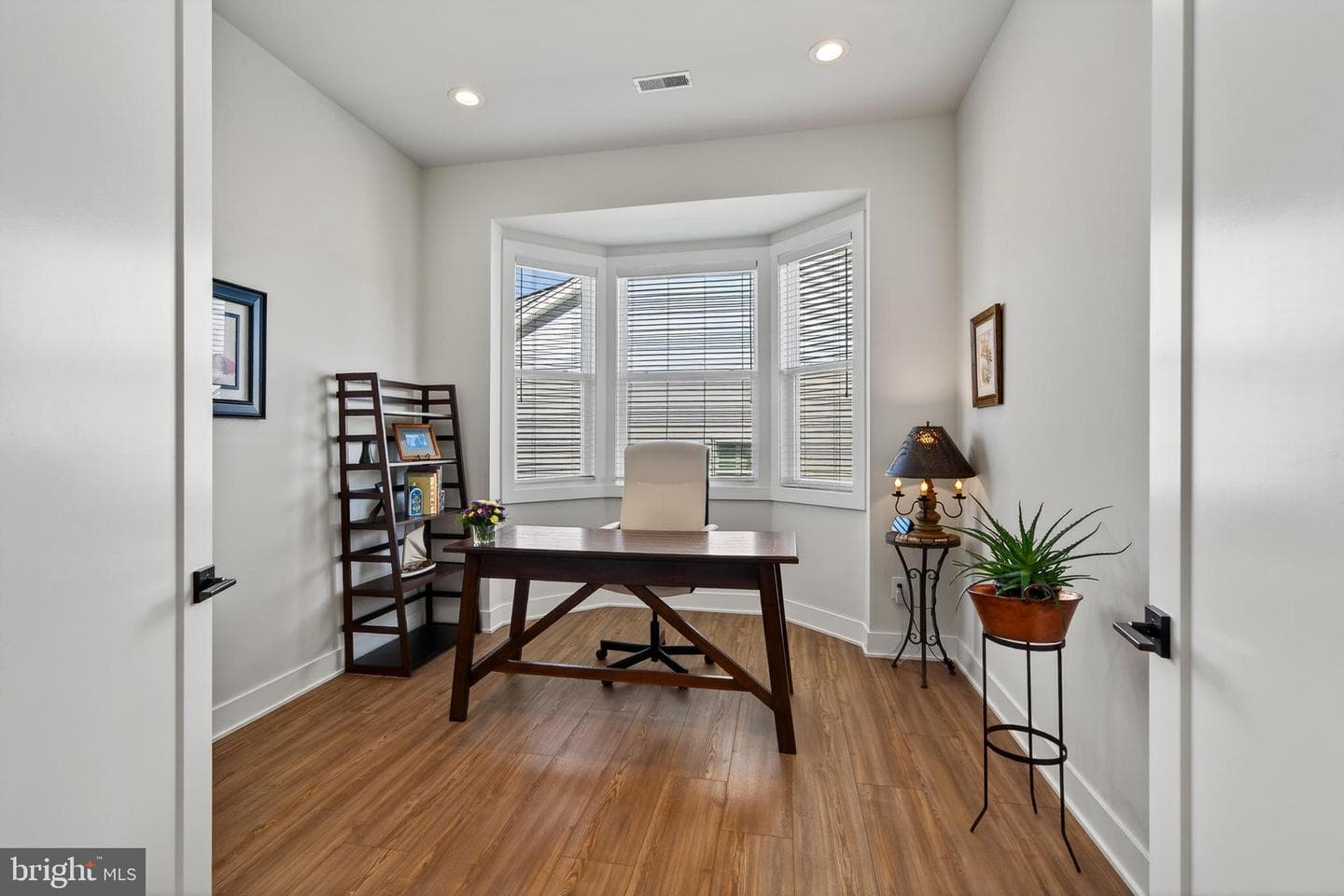204 Equestrian Way photo 4