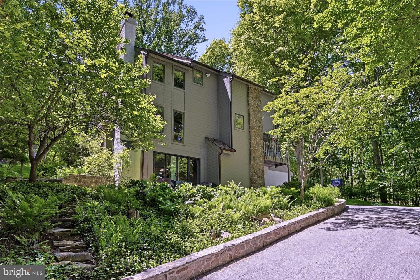 5 Chaddwyck Lane photo 2