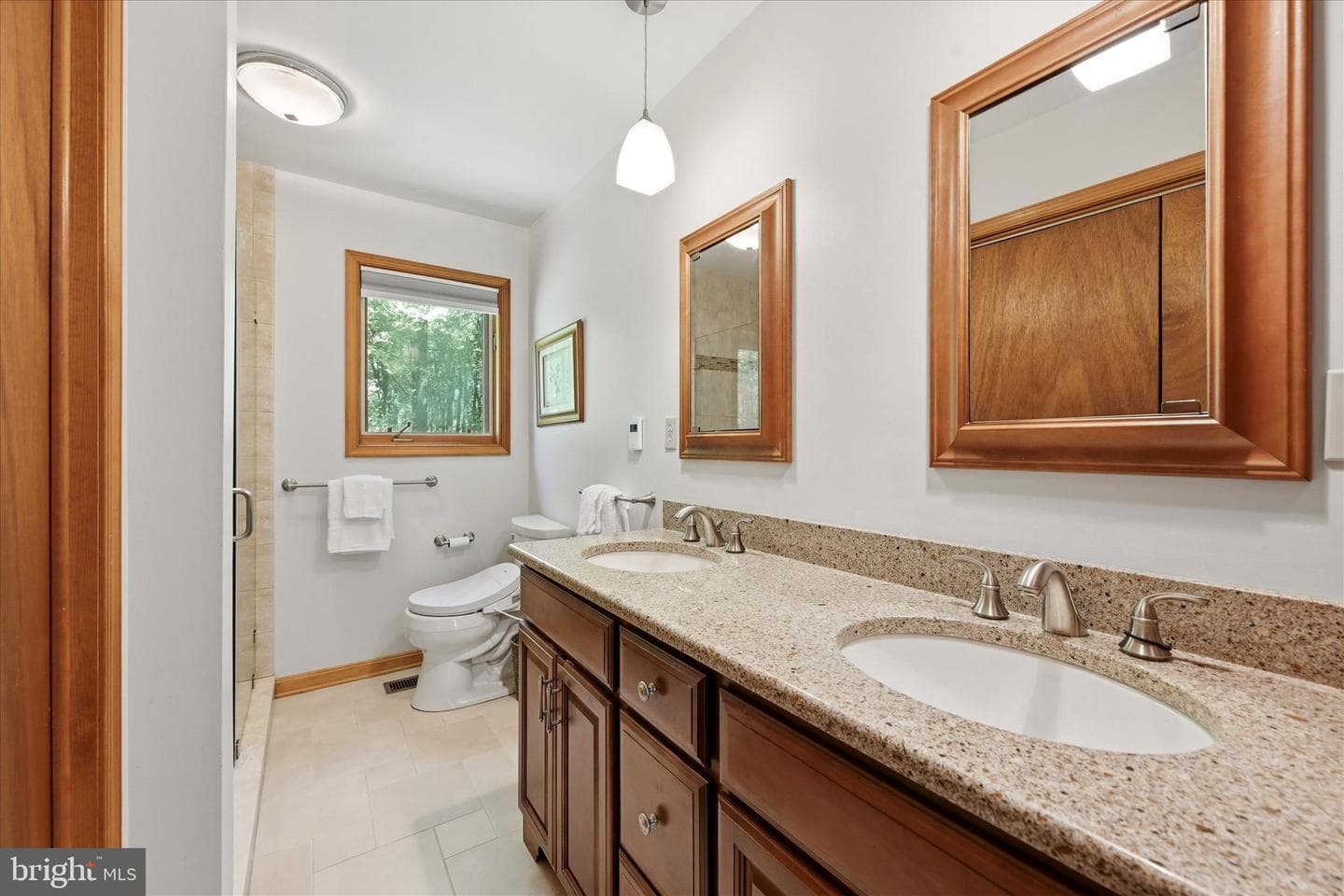 5 Chaddwyck Lane photo 23