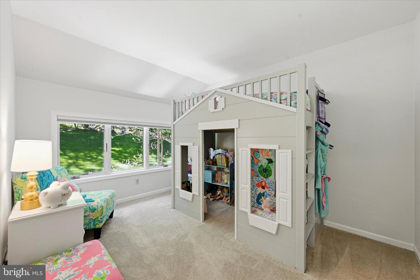 5 Chaddwyck Lane photo 26