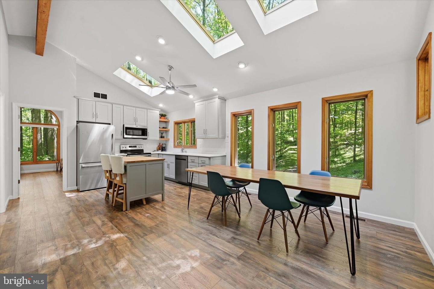 5 Chaddwyck Lane photo 42