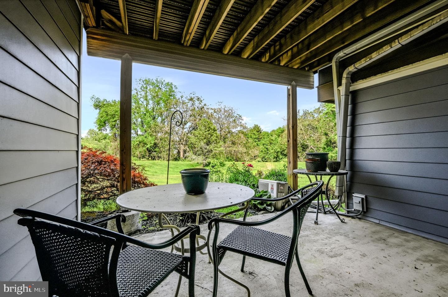405 W Village Ln photo 25