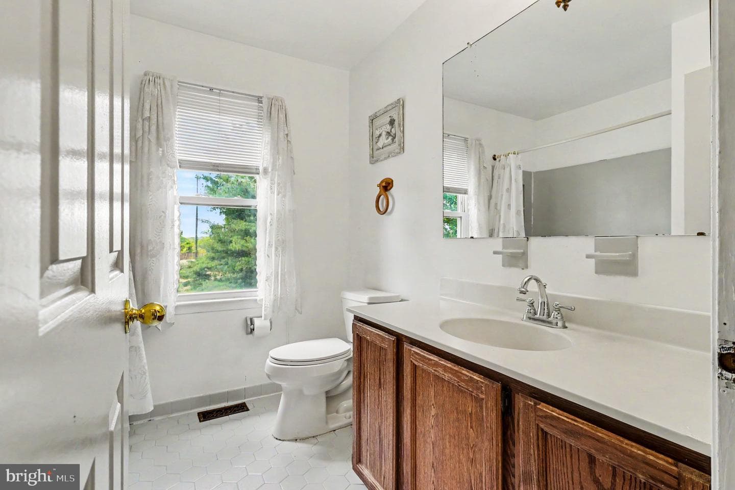 102 Heather Hill Drive photo 32