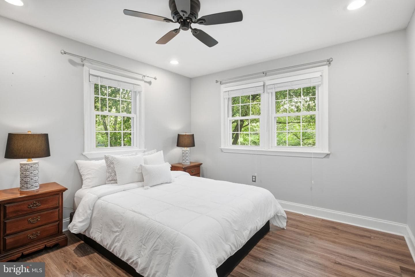 60 Roberts Circle photo 27