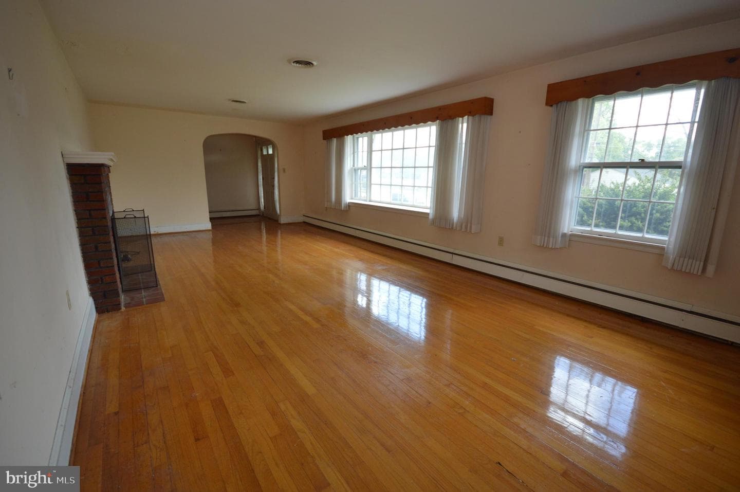 15 E Locust Street photo 3