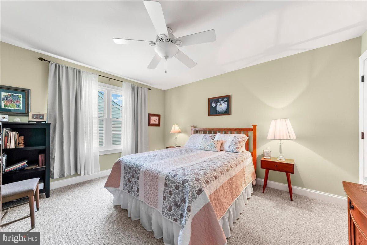 135 Reynolds Lane photo 31