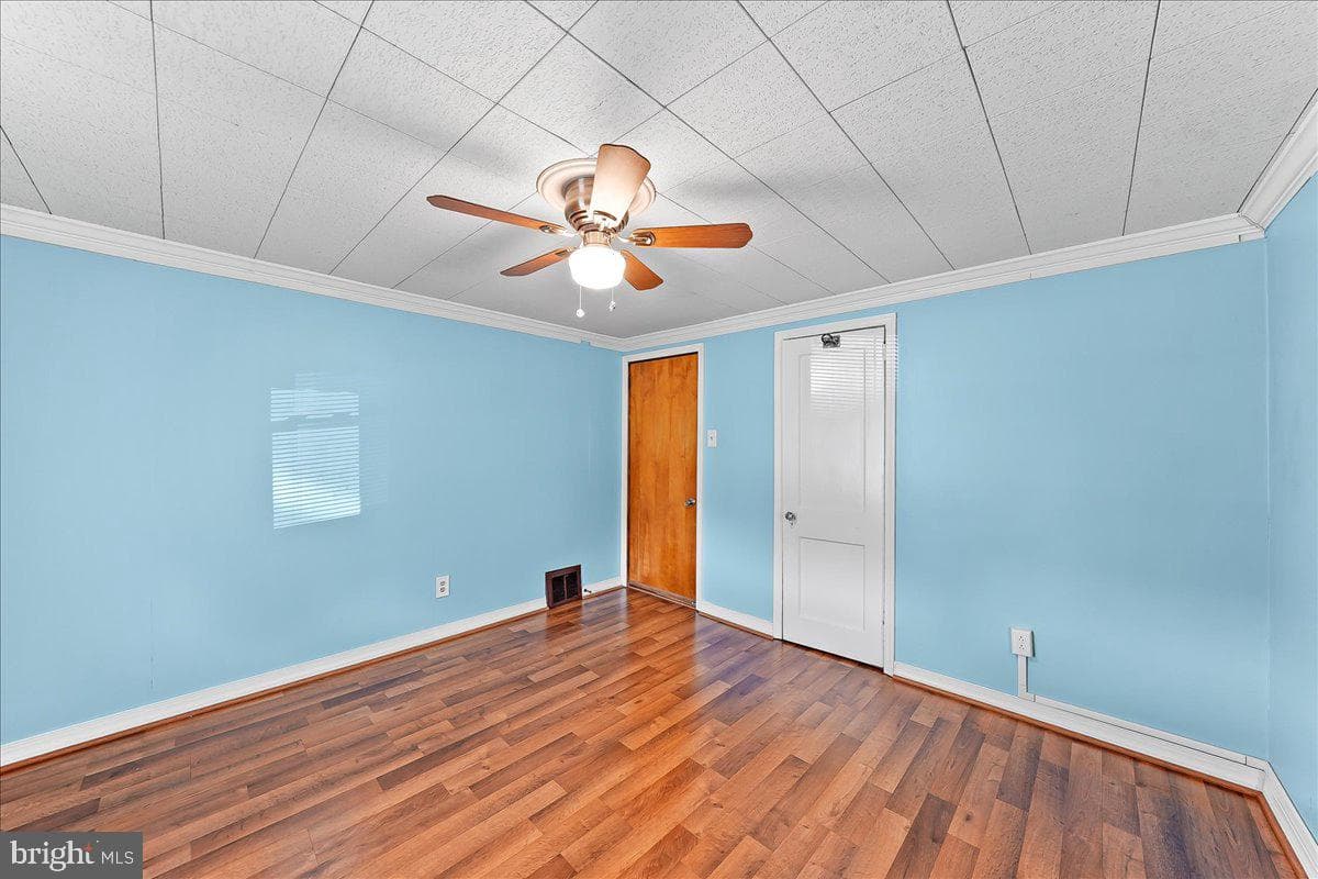713 Charles Street photo 10