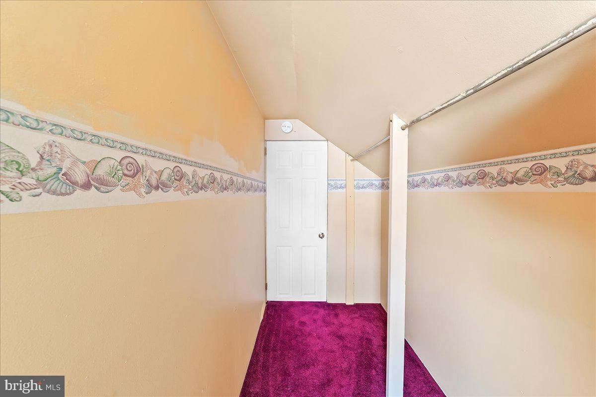 713 Charles Street photo 16