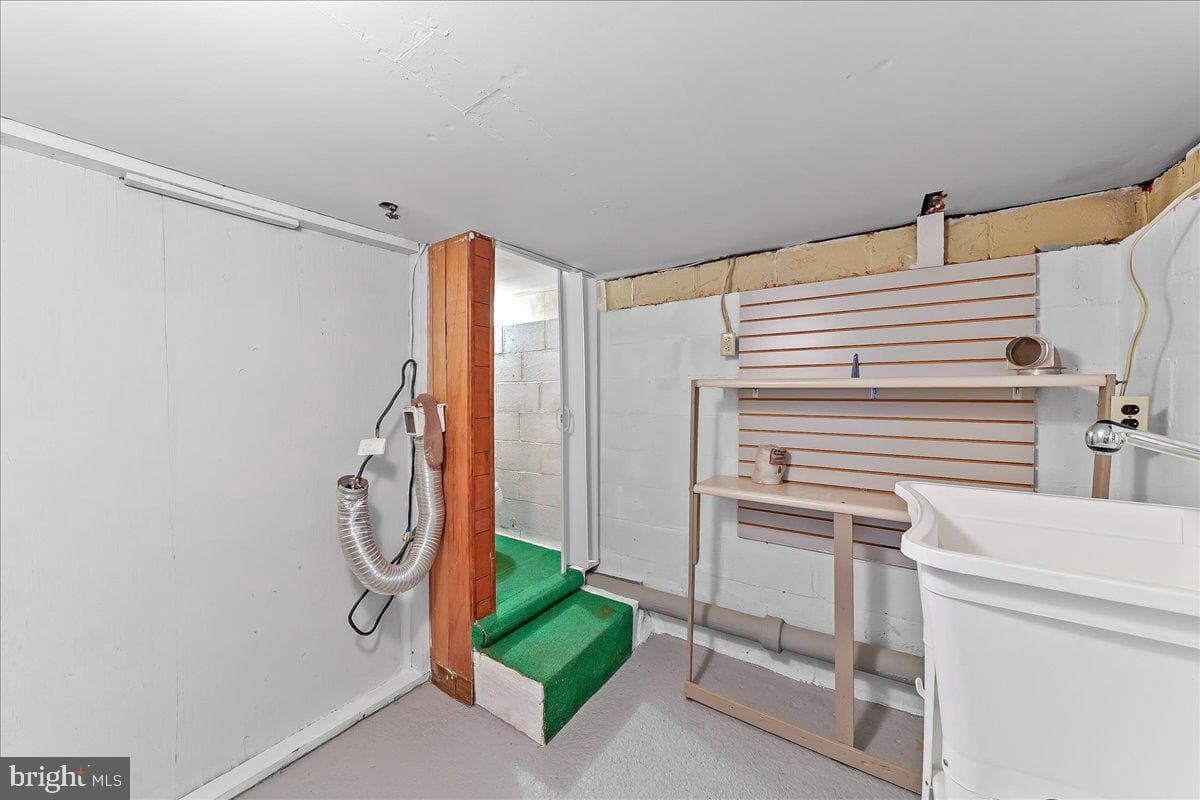 713 Charles Street photo 18