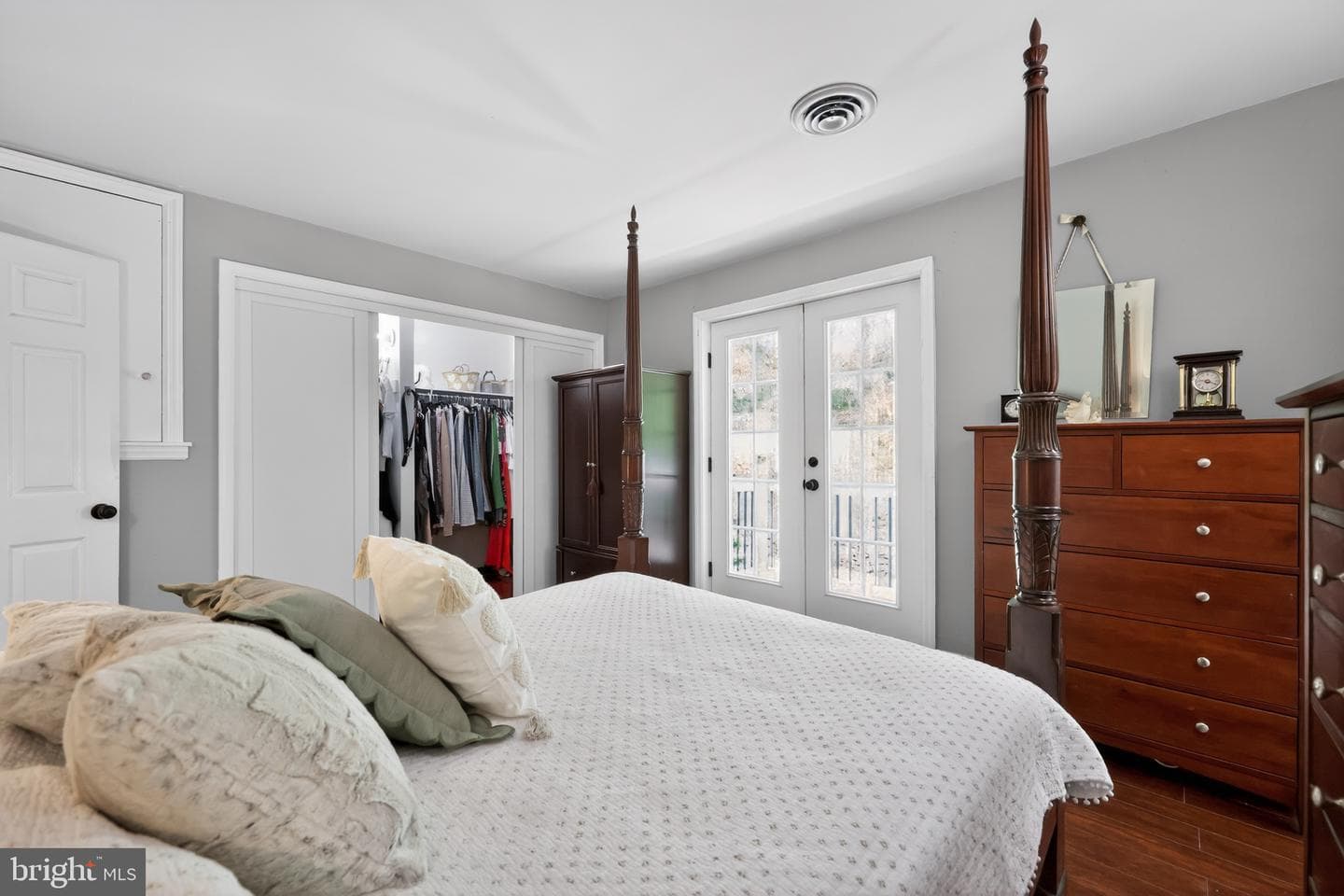 30 Oak Lane photo 18