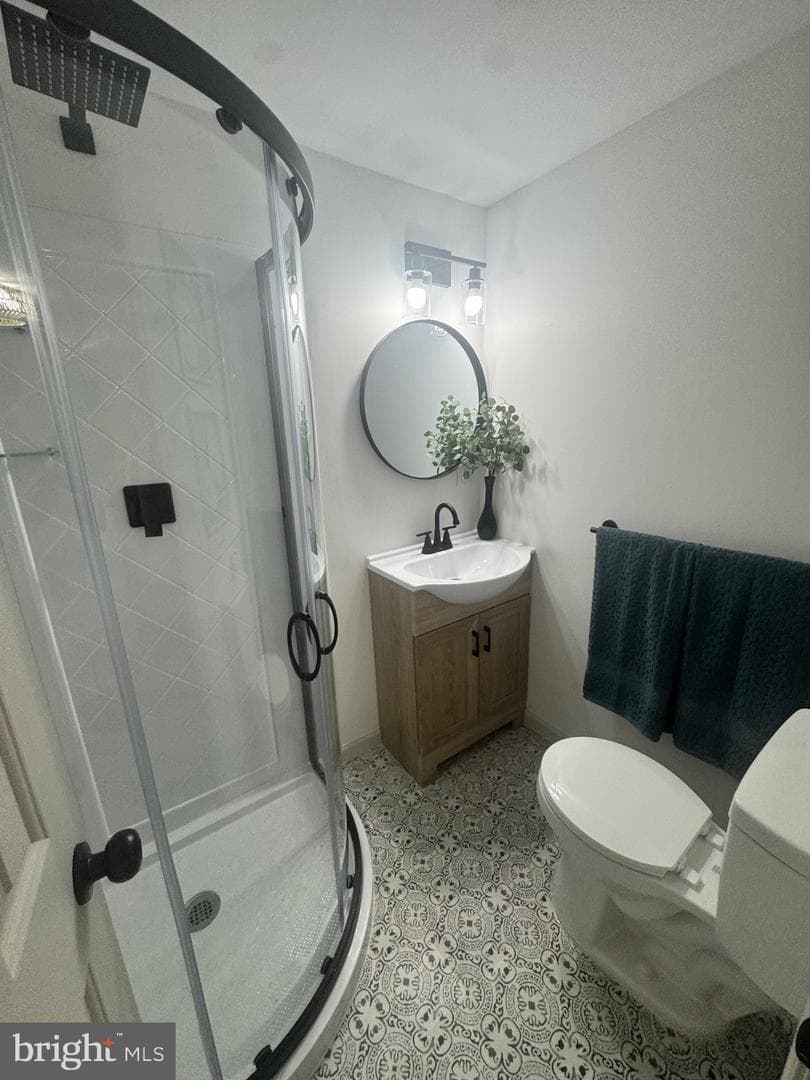 885 Woodlawn Avenue photo 24
