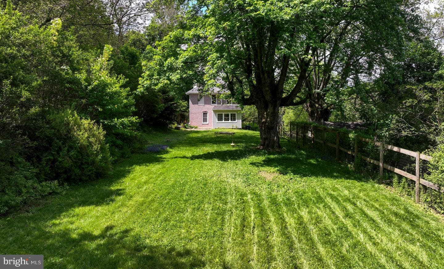 61 Bradley Avenue photo 33