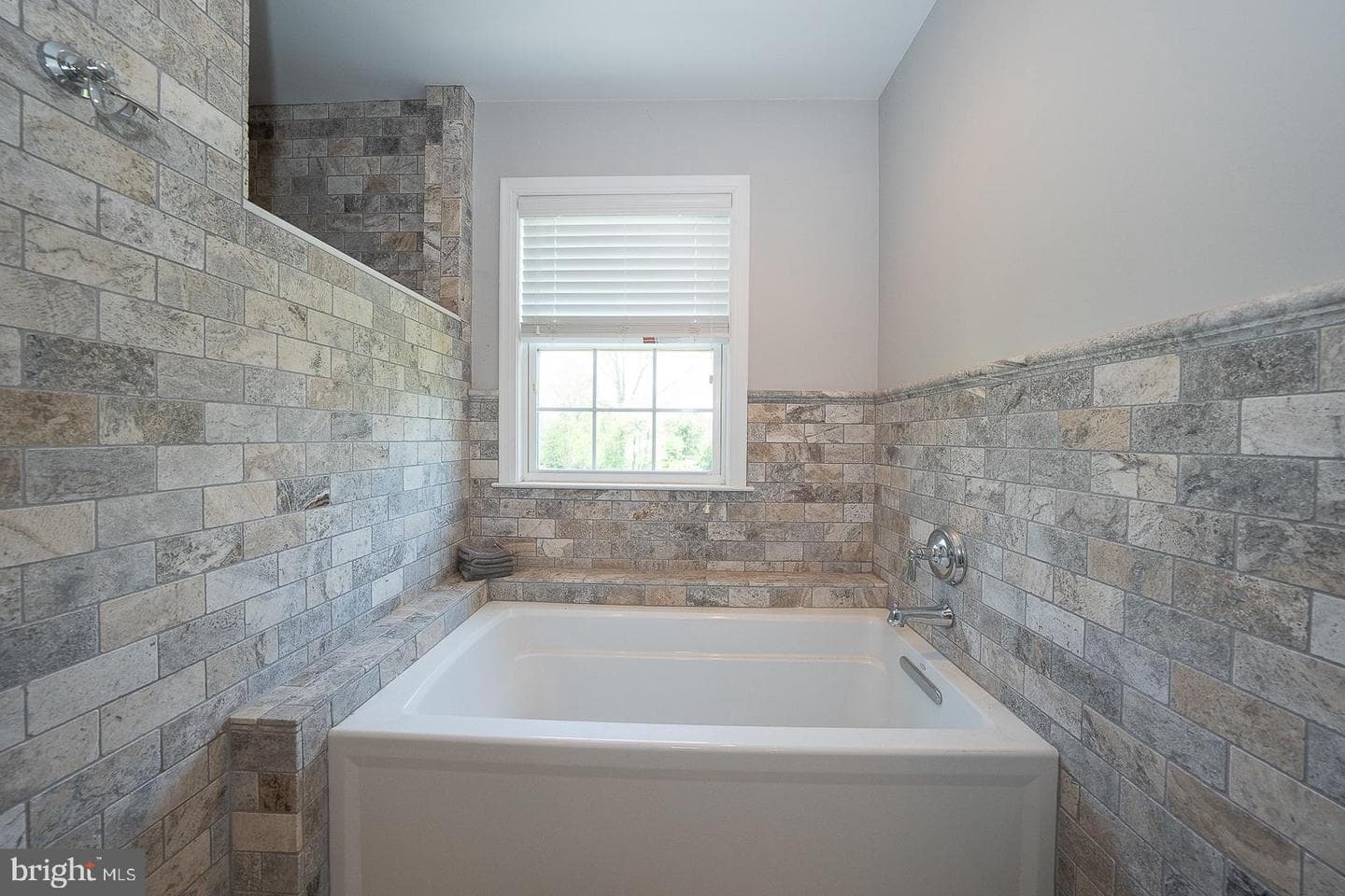 3301 Maplevale Circle photo 24