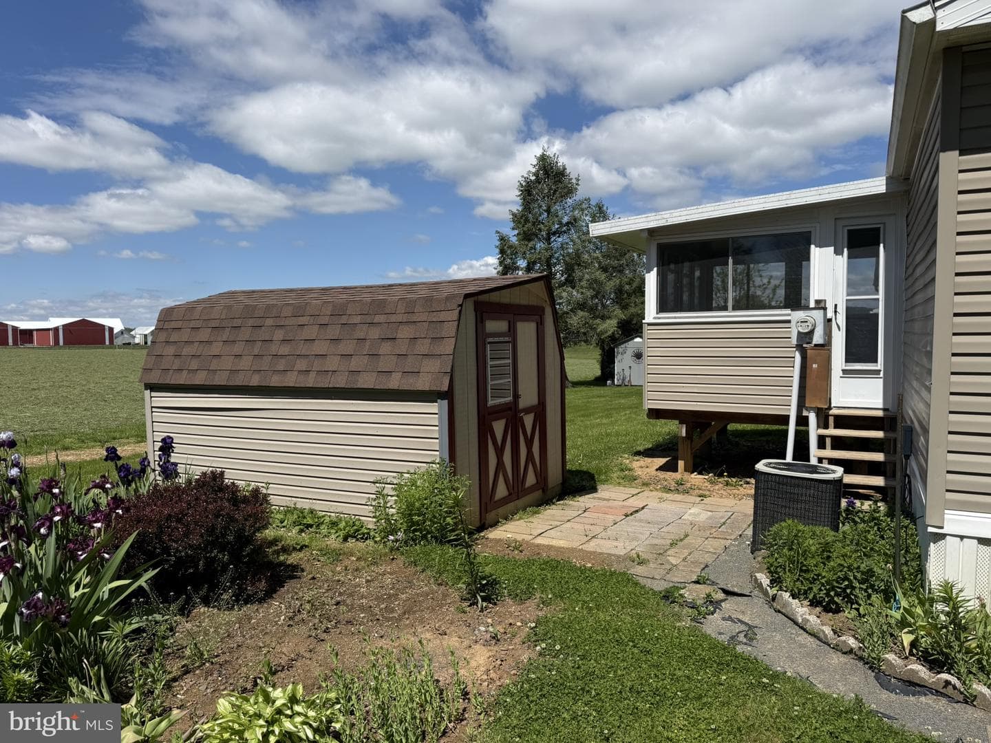 328 Grubb Drive photo 4