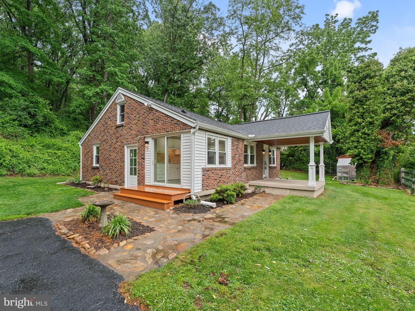 3395 Upper Valley Road photo 1
