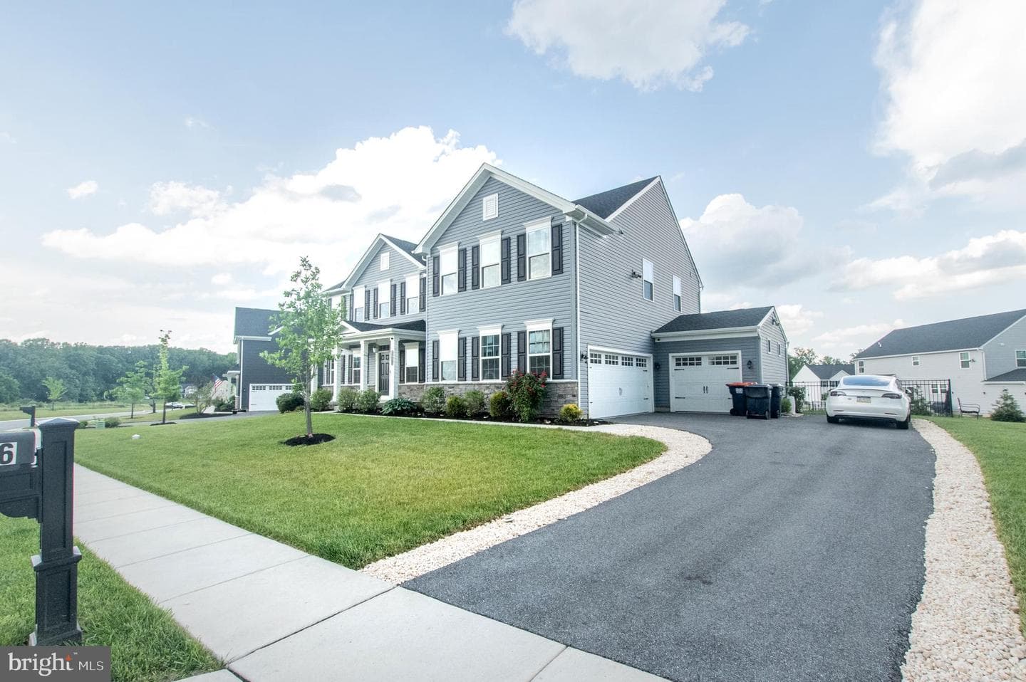 106 Cardinal Court photo 33
