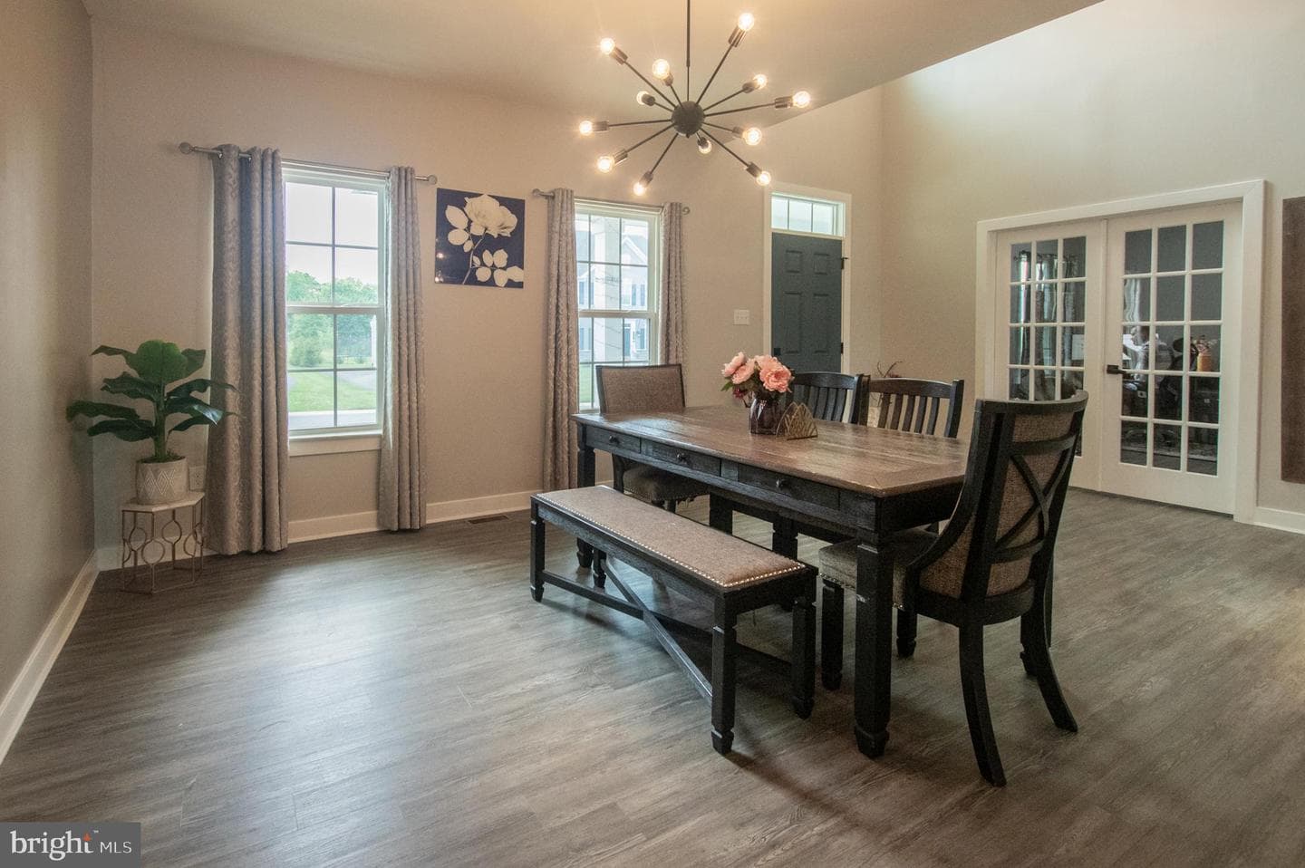 106 Cardinal Court photo 4