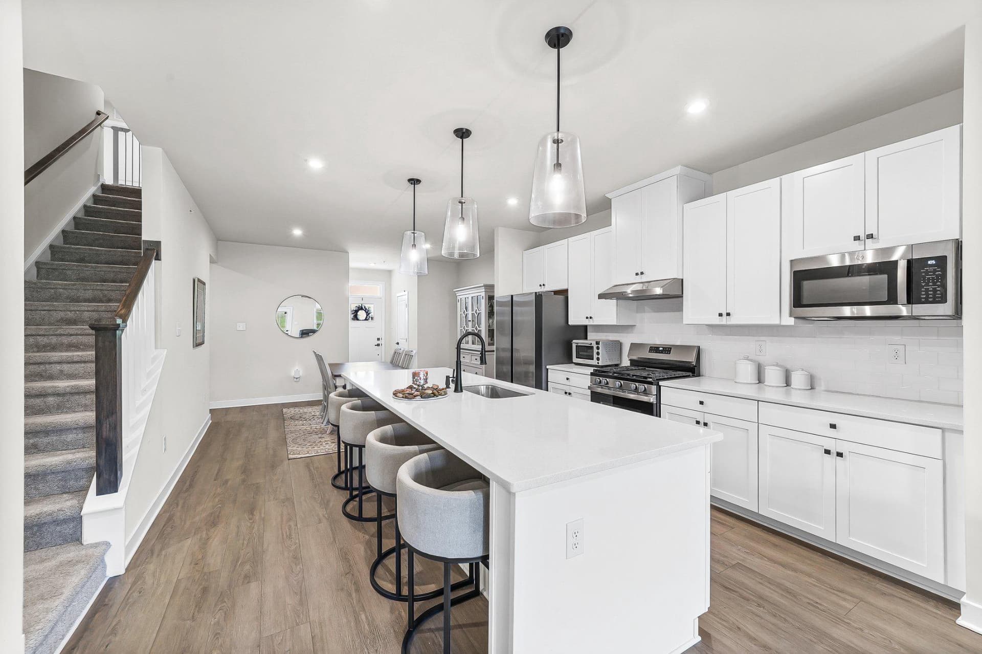 1623 Hydrangea Way photo 6