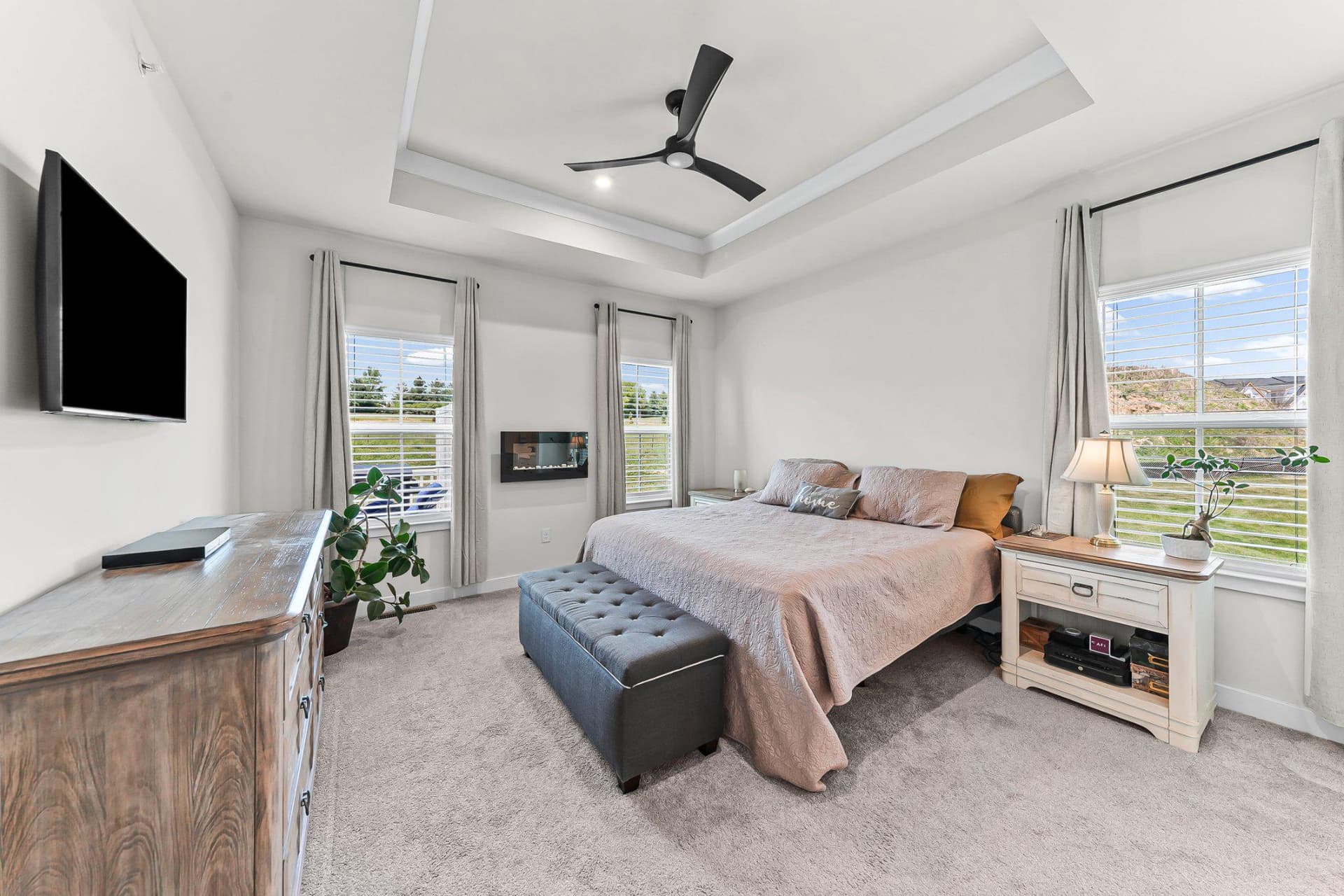 1623 Hydrangea Way photo 8