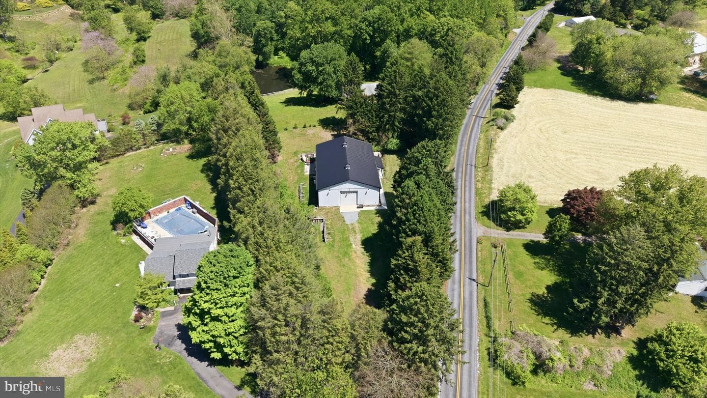 238 Buttonwood Road photo 46
