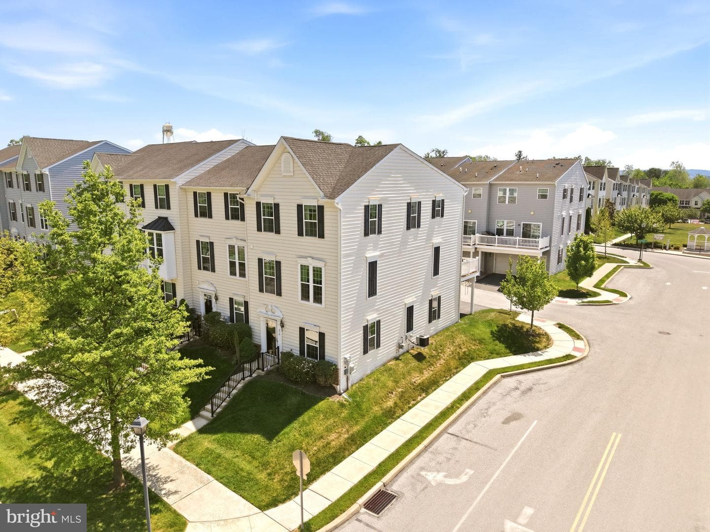 214 Ashburn Road #19 photo 2