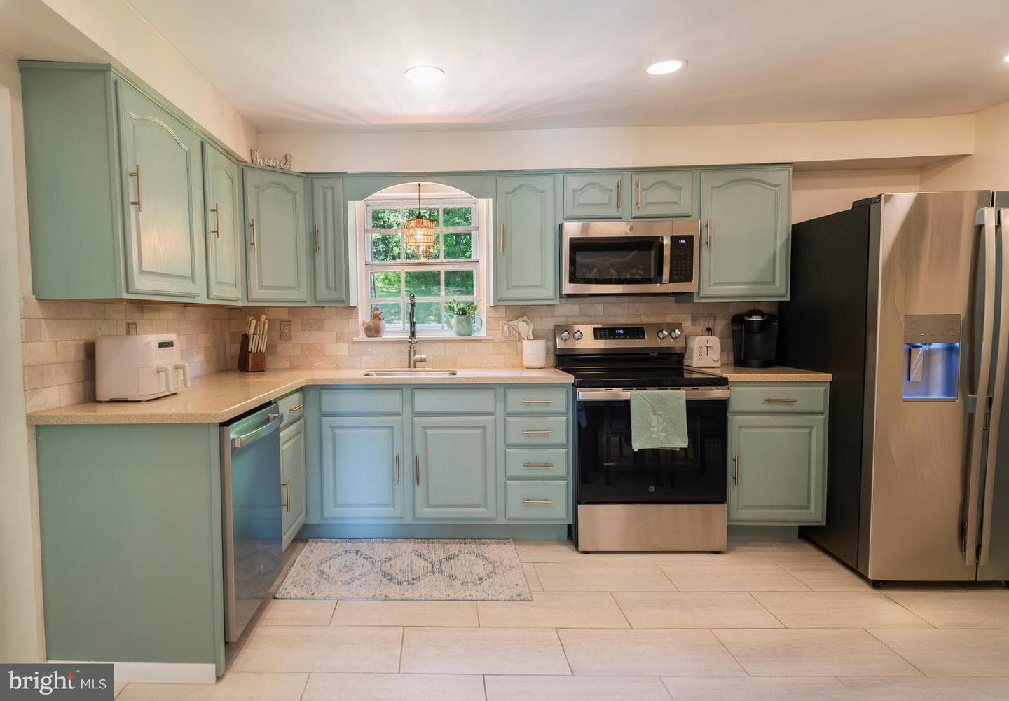 301 Dulles Drive photo 10