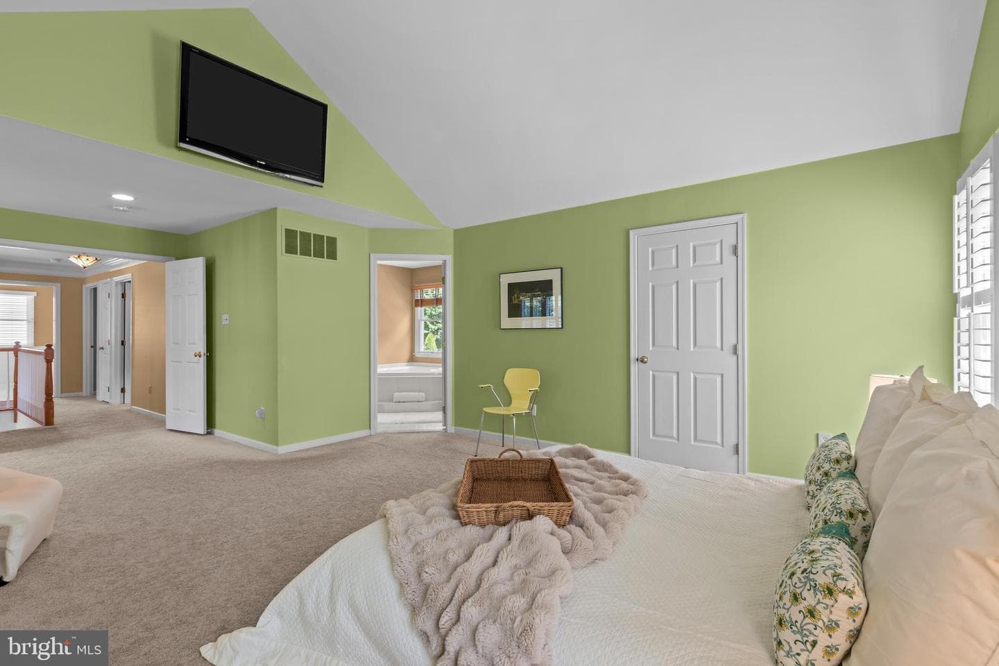 1353 Wooded Knolls photo 23