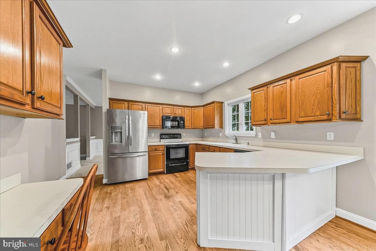 482 W Street Road photo 13