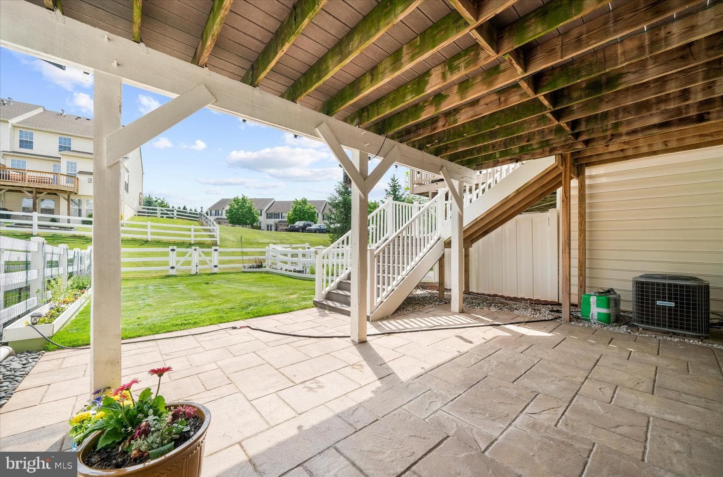19 Bayberry Lane photo 34