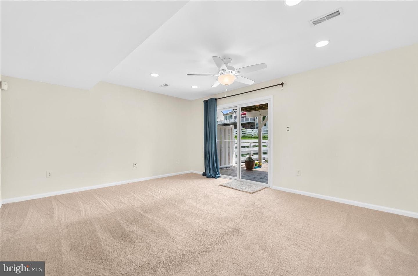 19 Bayberry Lane photo 5