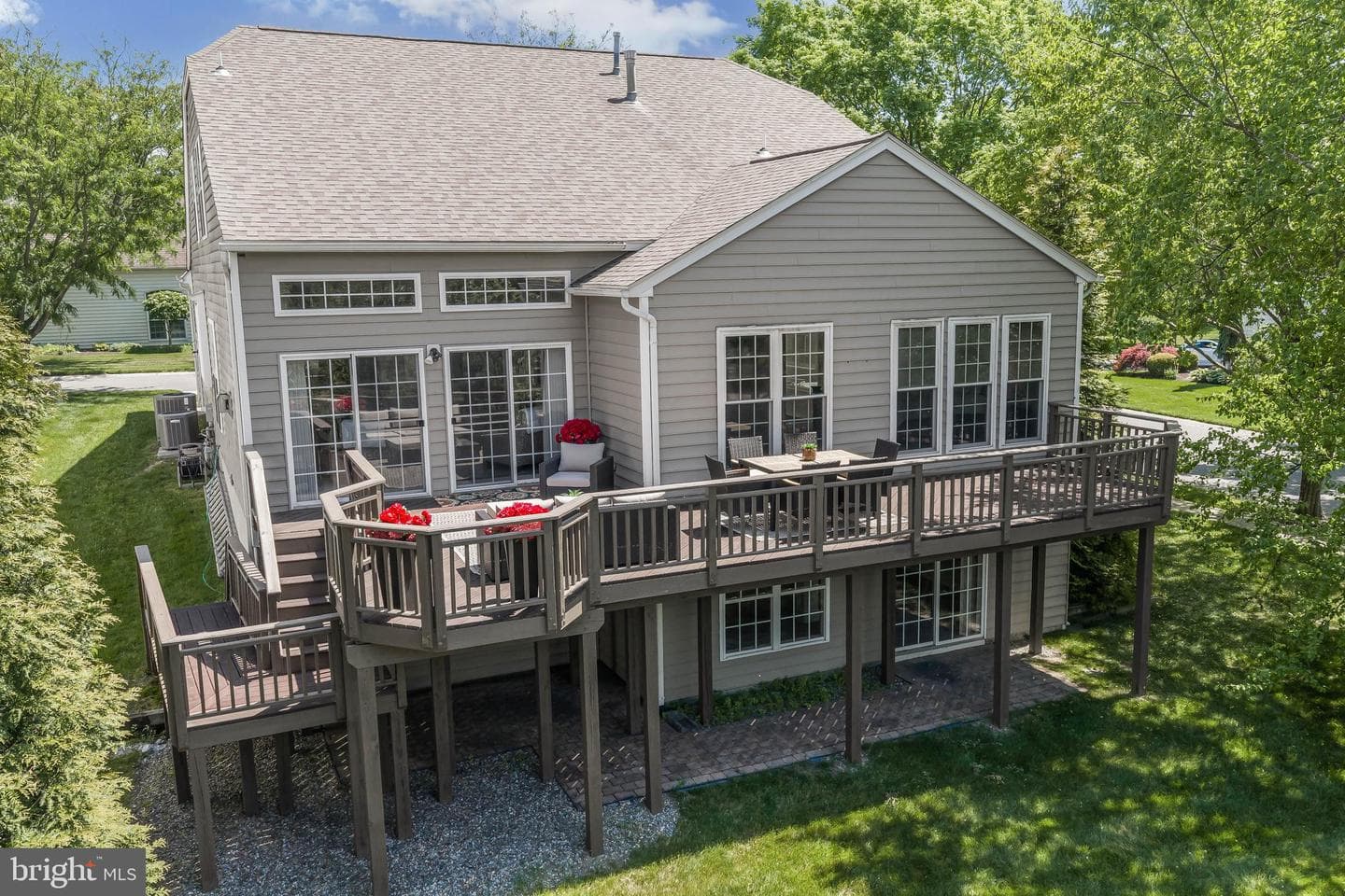 432 Lilac Drive photo 45