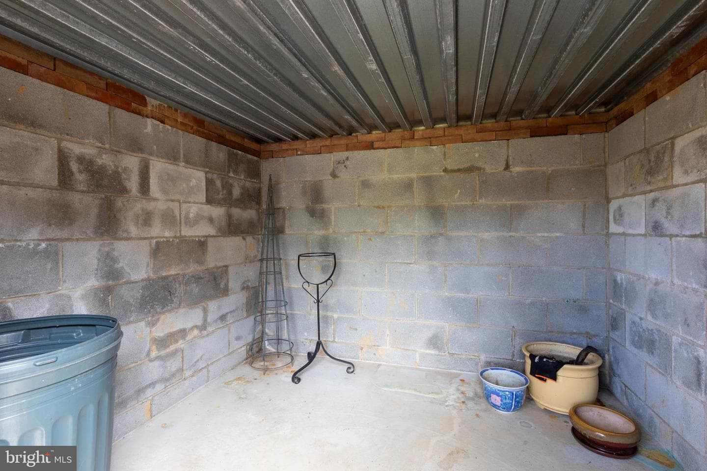 1416 Gary Terrace photo 45