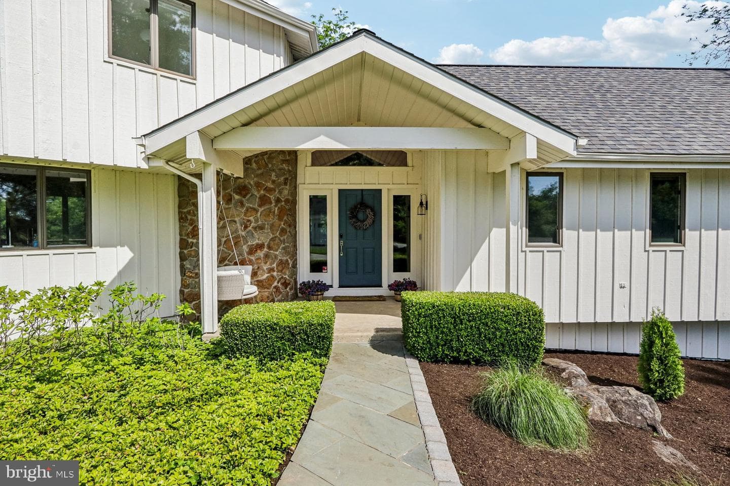989 Delchester Road photo 7