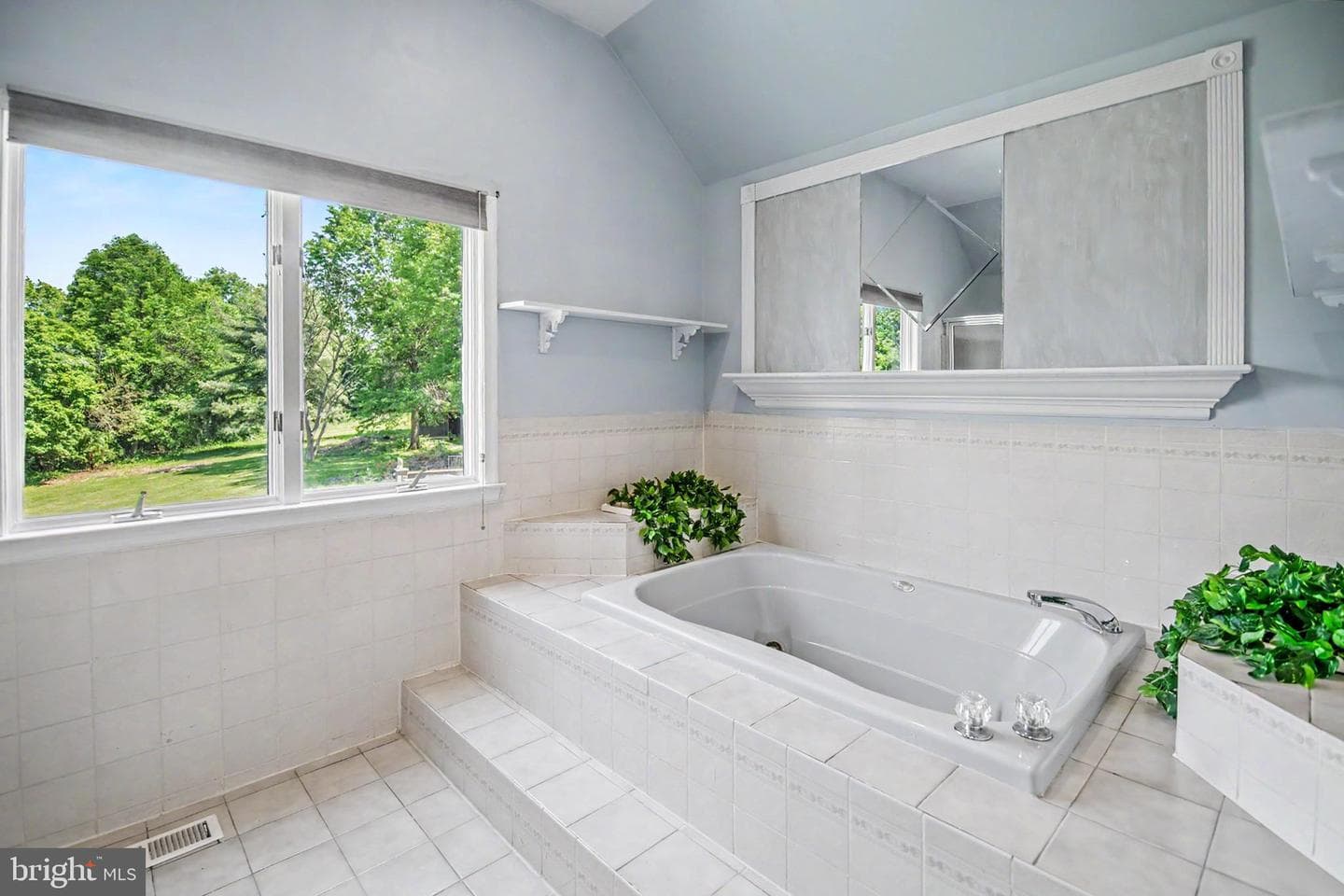 206 Reitnour Road photo 33