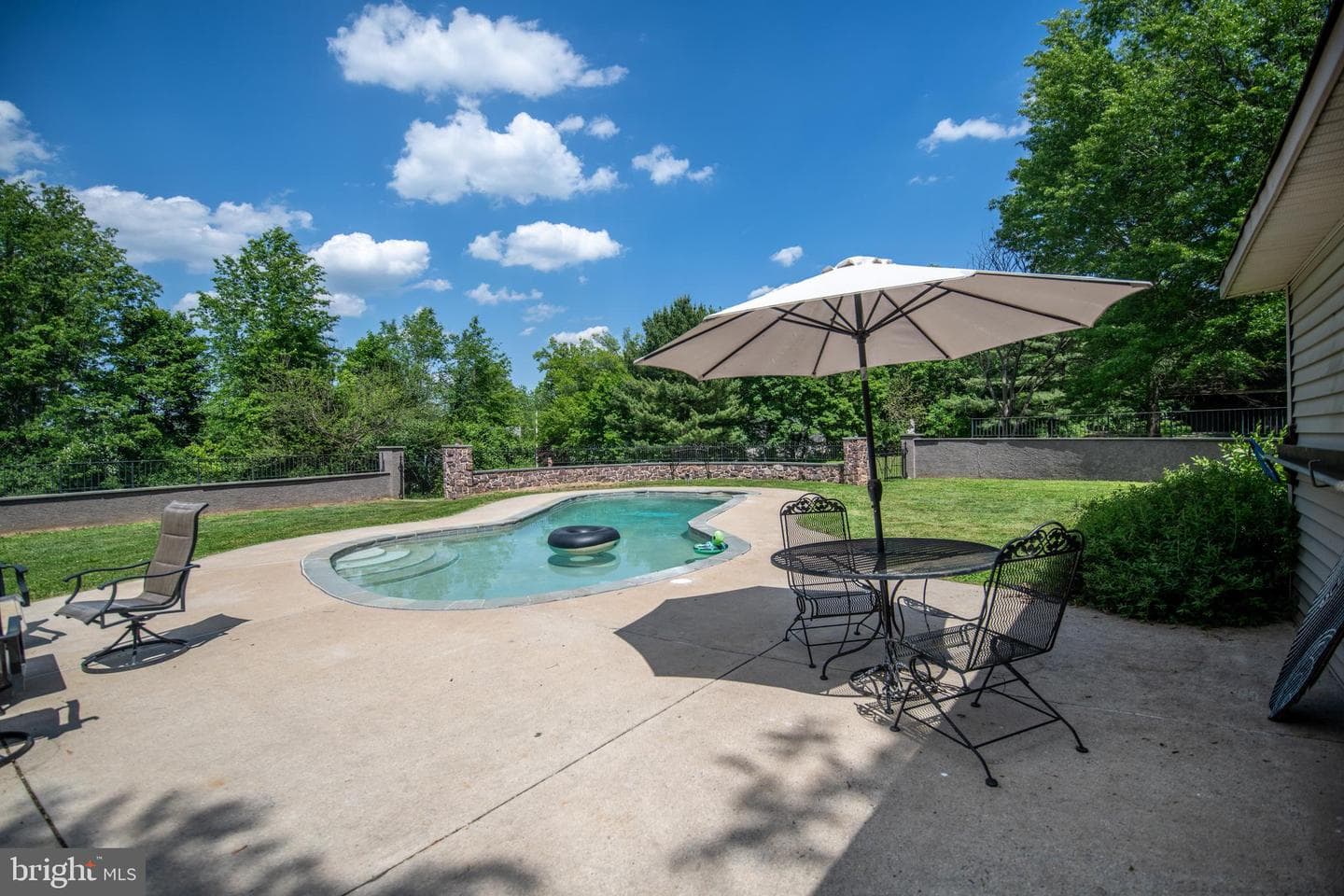 206 Reitnour Road photo 42