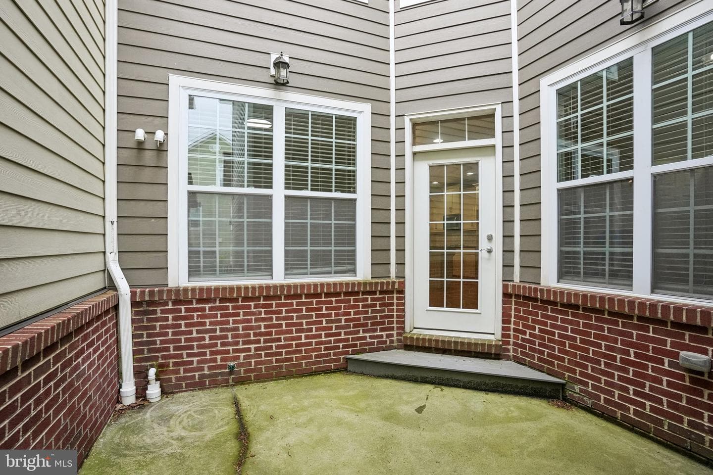 166 Shilling Avenue photo 26