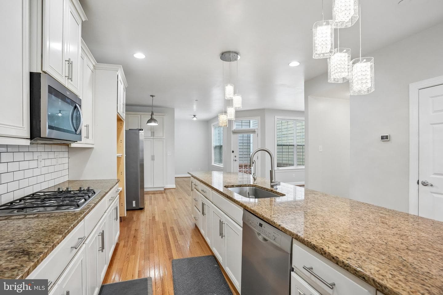 166 Shilling Avenue photo 3