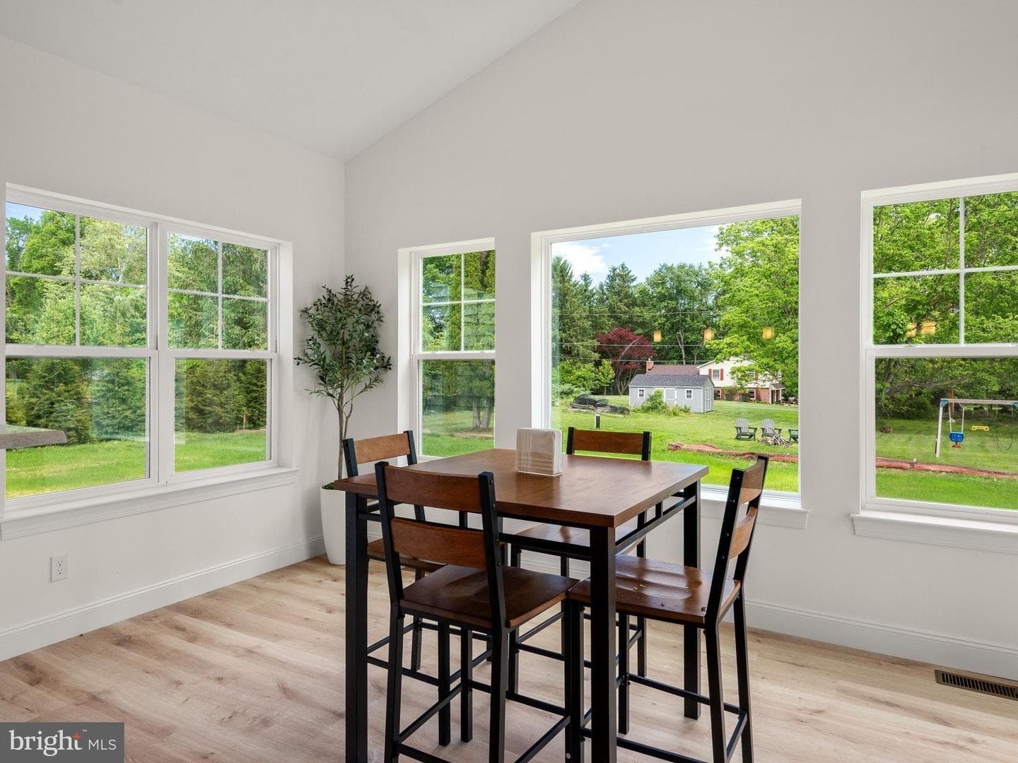20 Fleming Drive photo 13