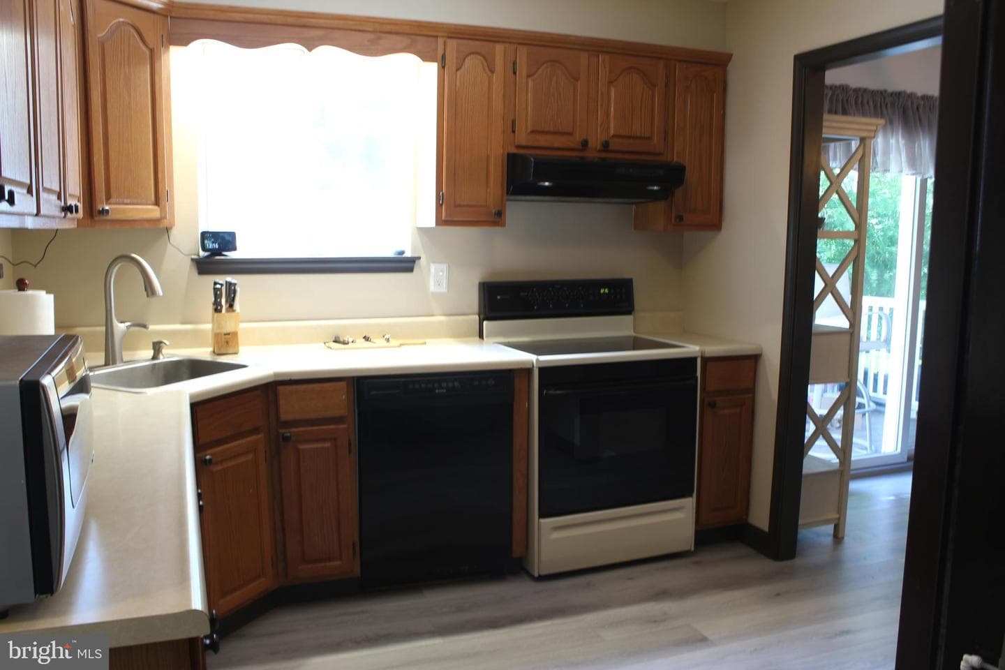 1210 New Hampshire Lane photo 20