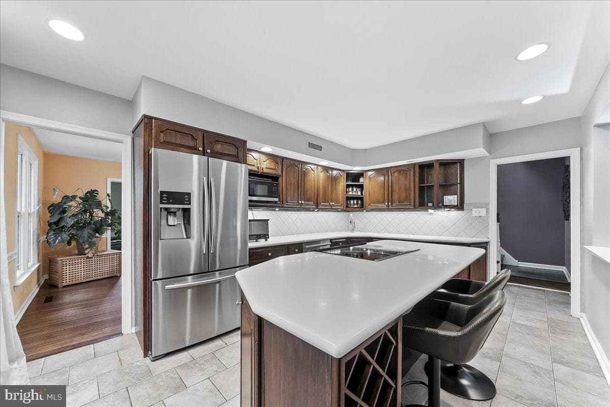 686 Limehouse Rd photo 10