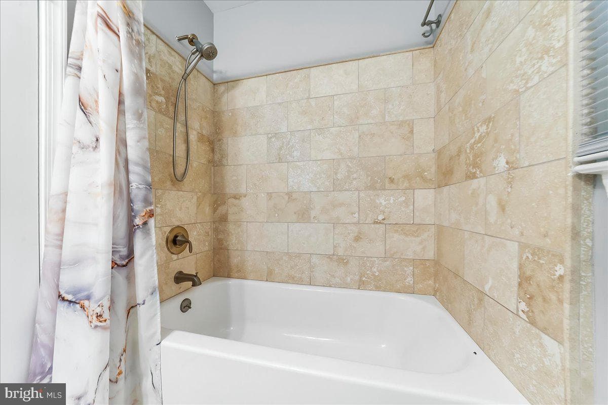 686 Limehouse Rd photo 46