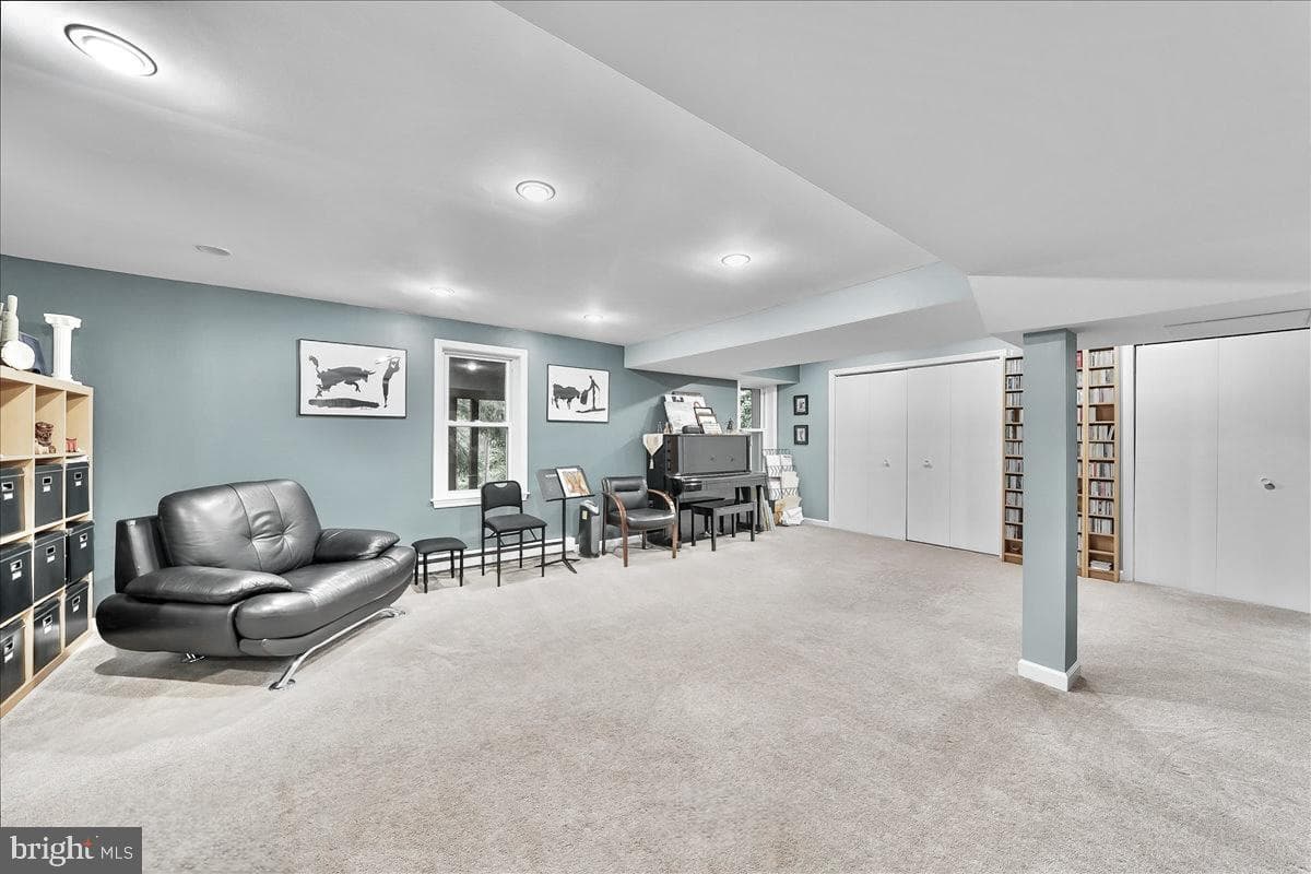 686 Limehouse Rd photo 48