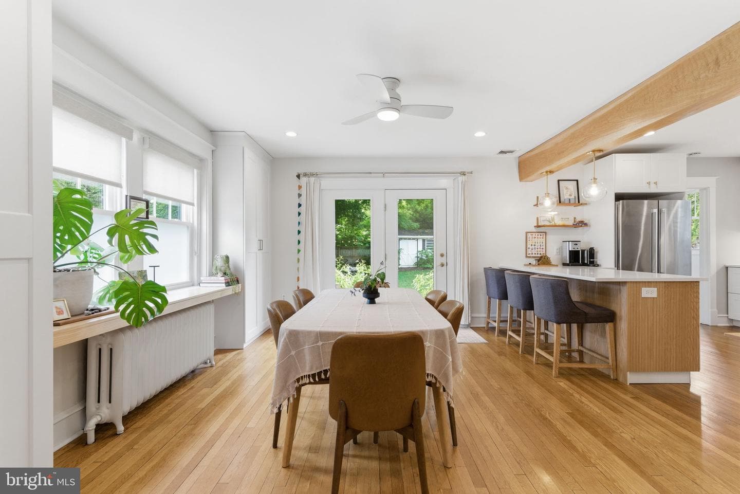 562 Woodside Avenue photo 12