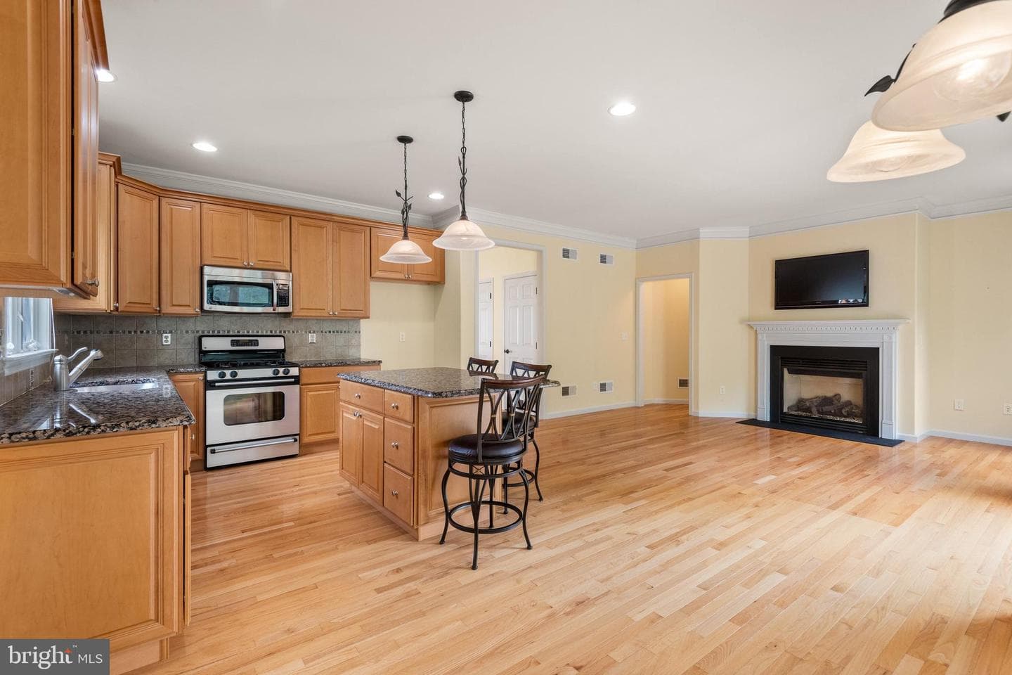 317 Hyde Park Road photo 15