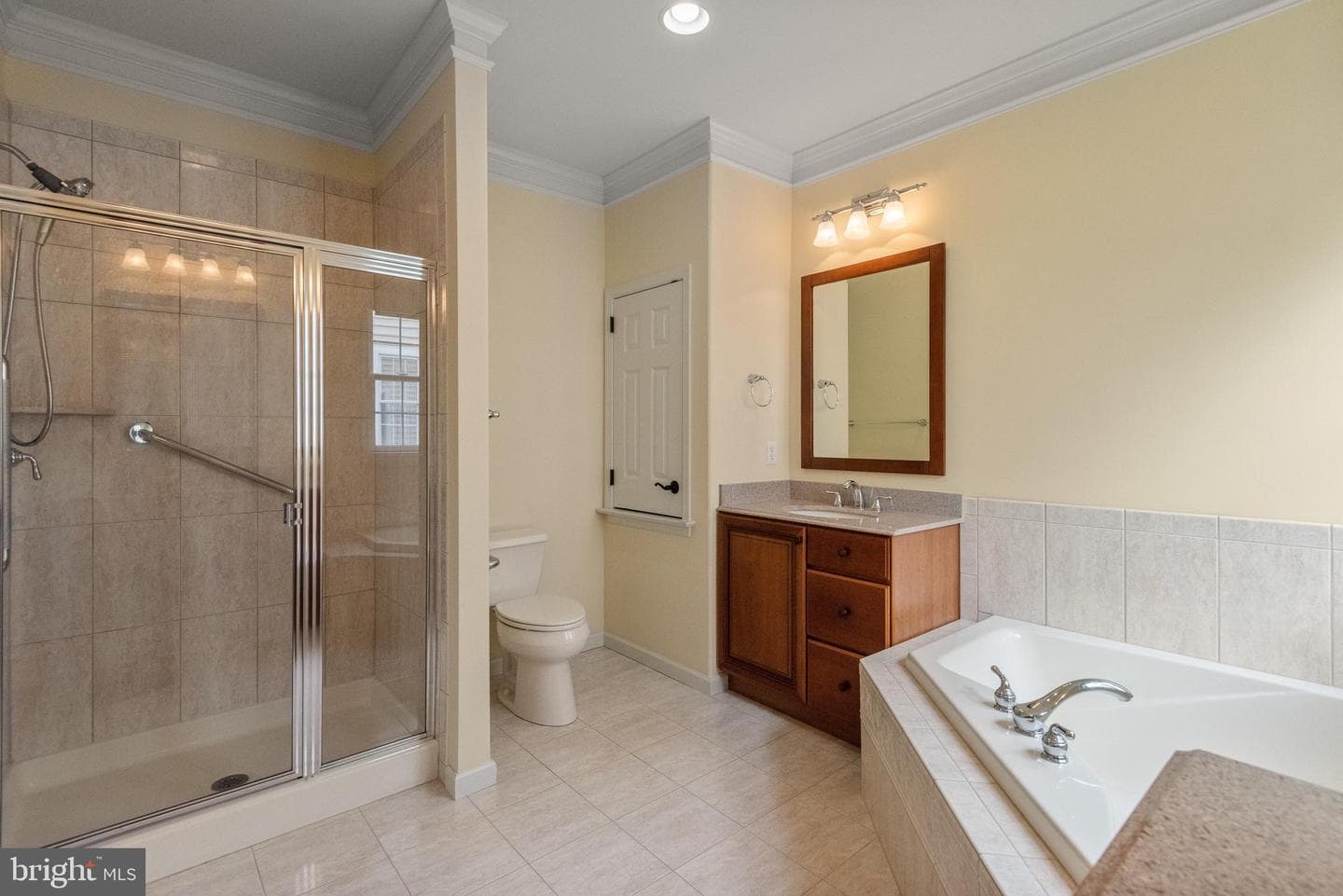 317 Hyde Park Road photo 24