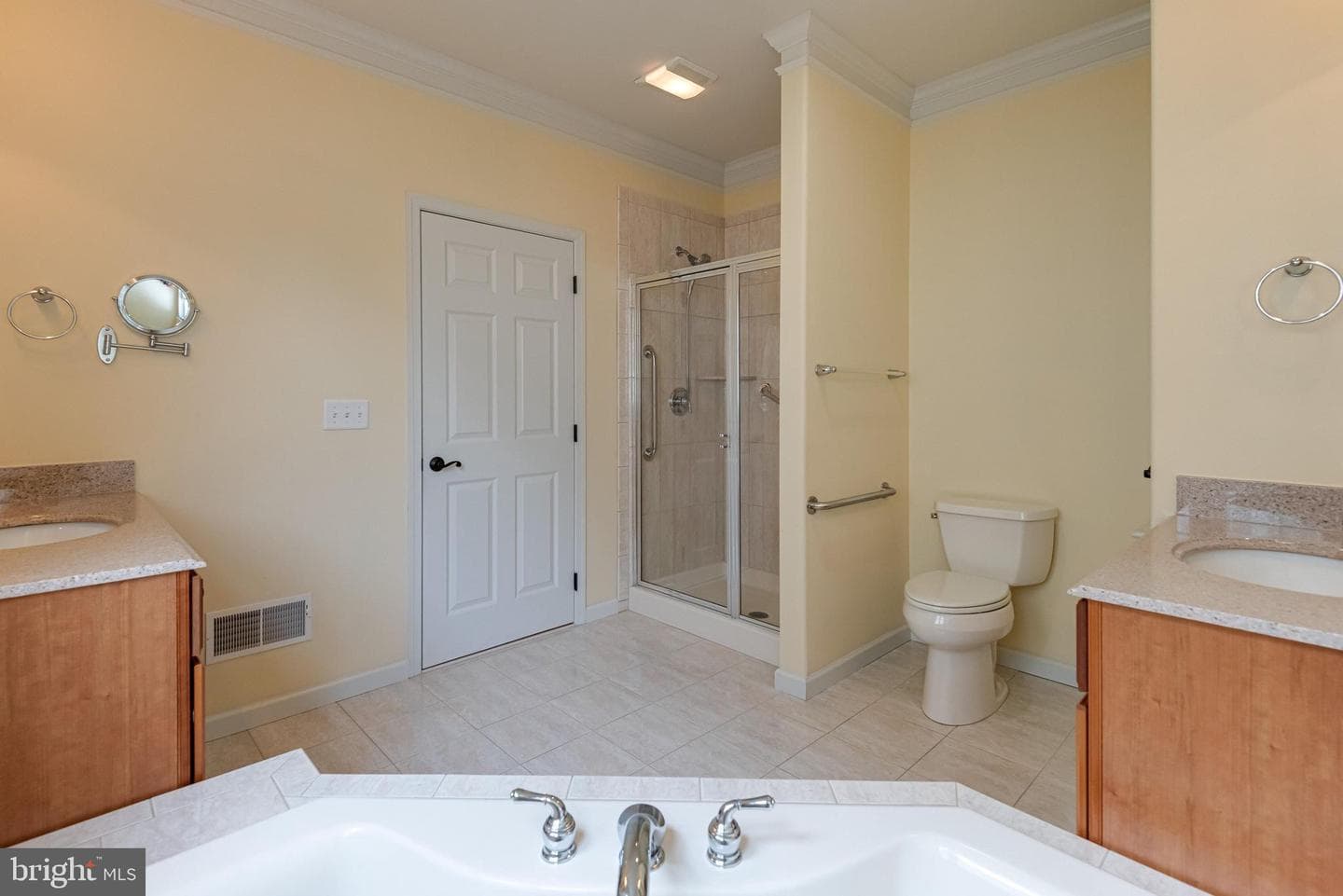 317 Hyde Park Road photo 25