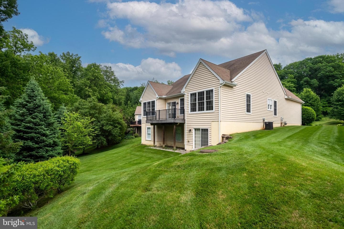 317 Hyde Park Road photo 34